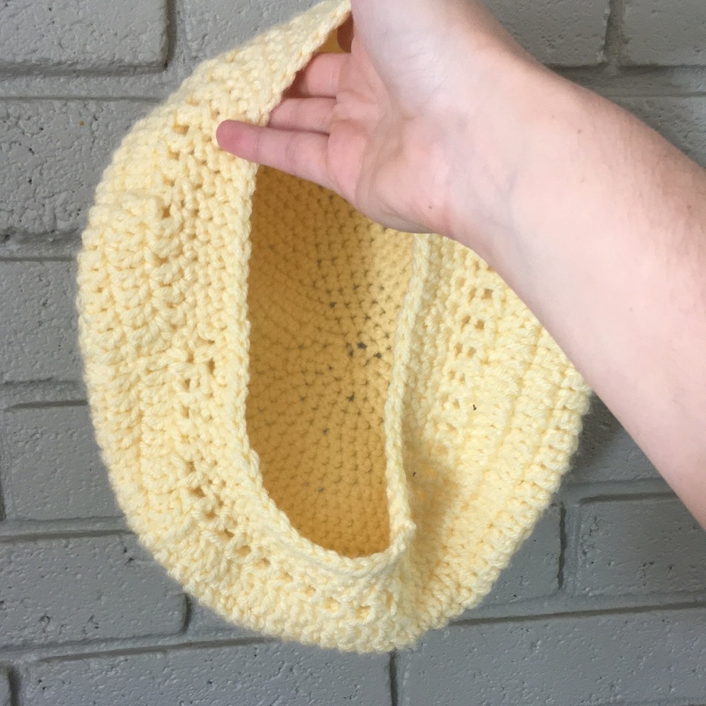 Cream Hand-Crocheted Fall/Winter Hat - Picture 4 of 12